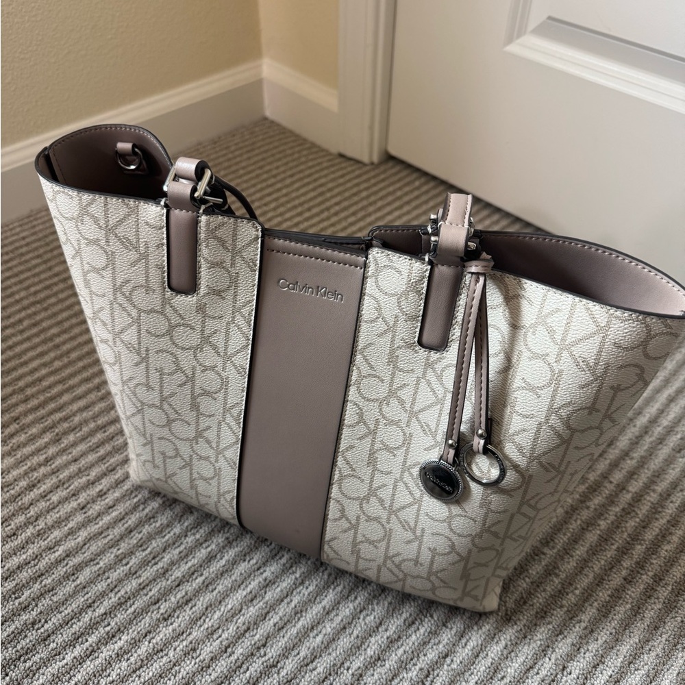 Calvin Klein Cream and Brown Tote Bag